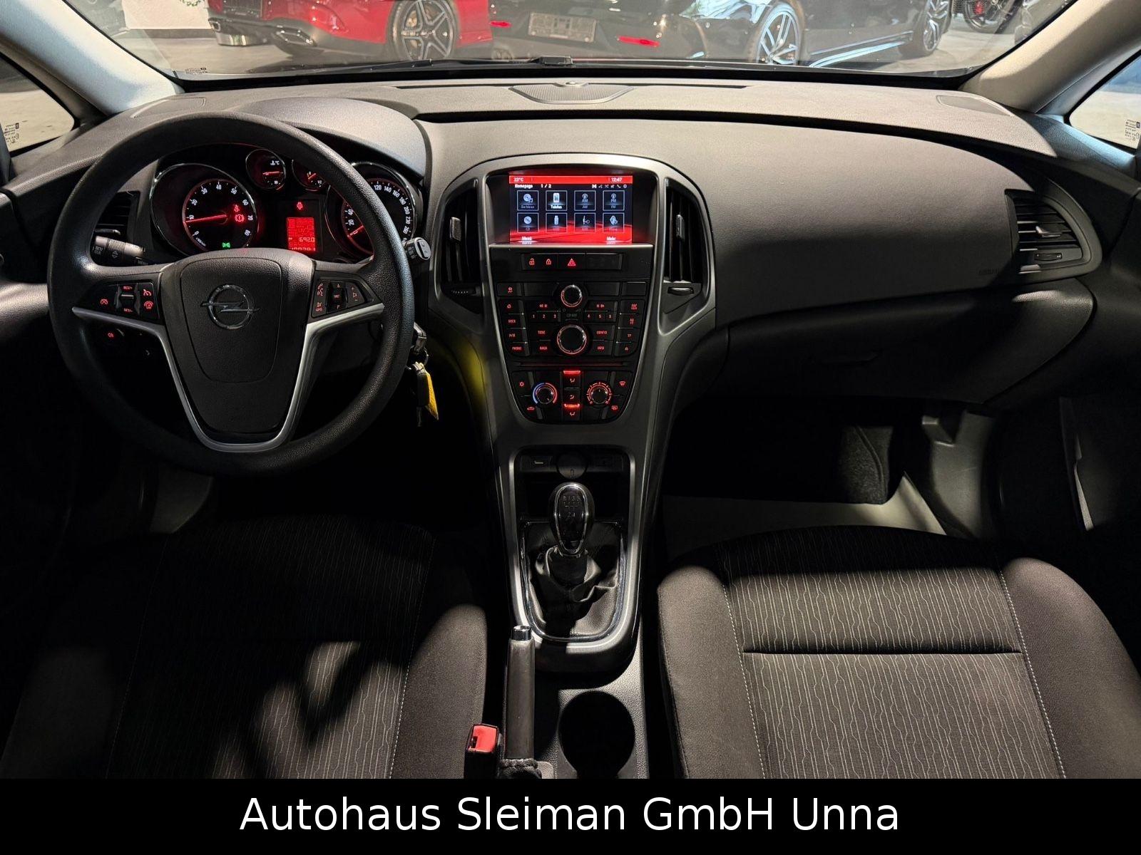 Opel Astra 2015 — photo 9