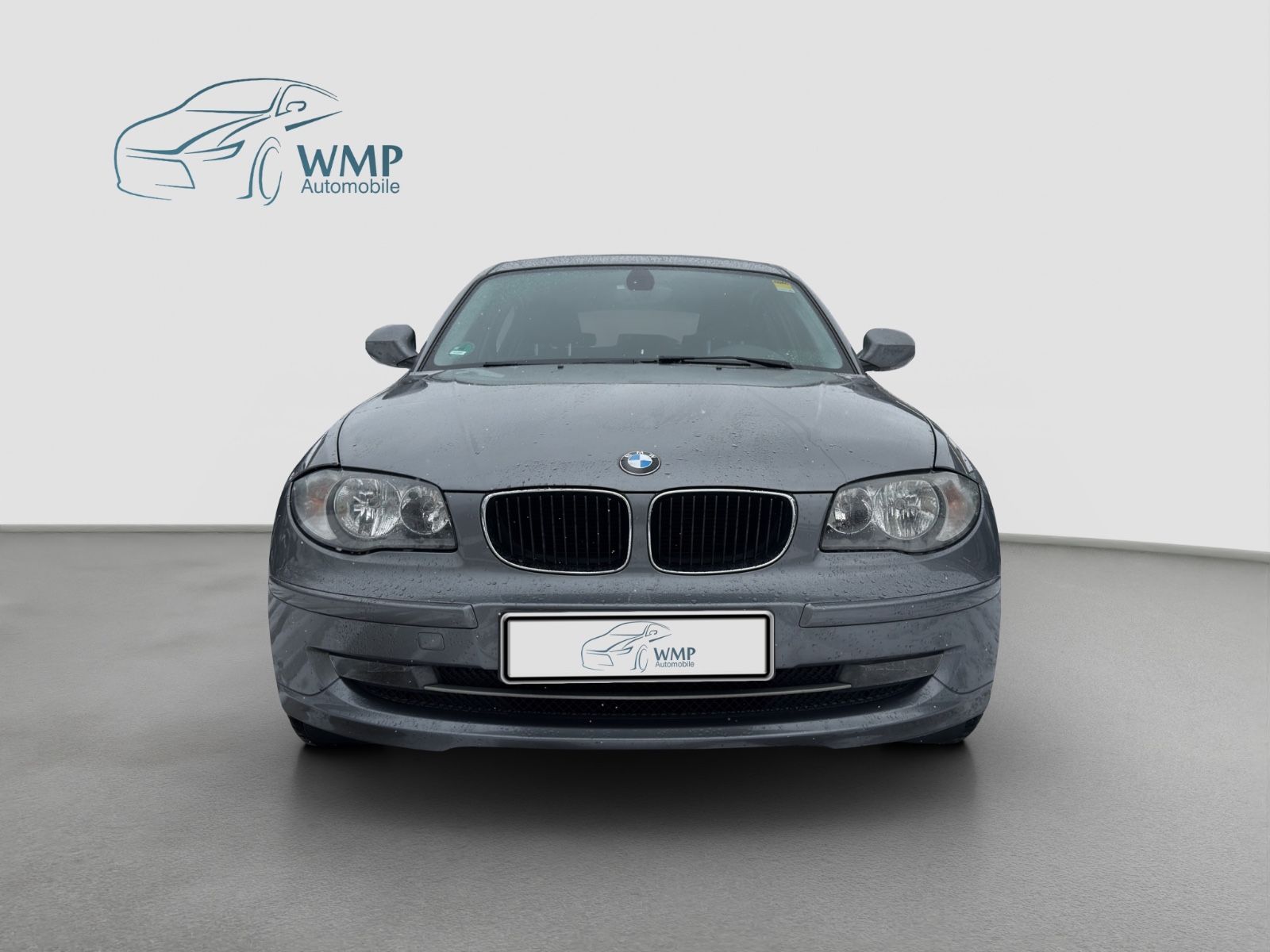 Fahrzeugabbildung BMW 118i Limousine /Klimaautom./Sitzhz./PDC/