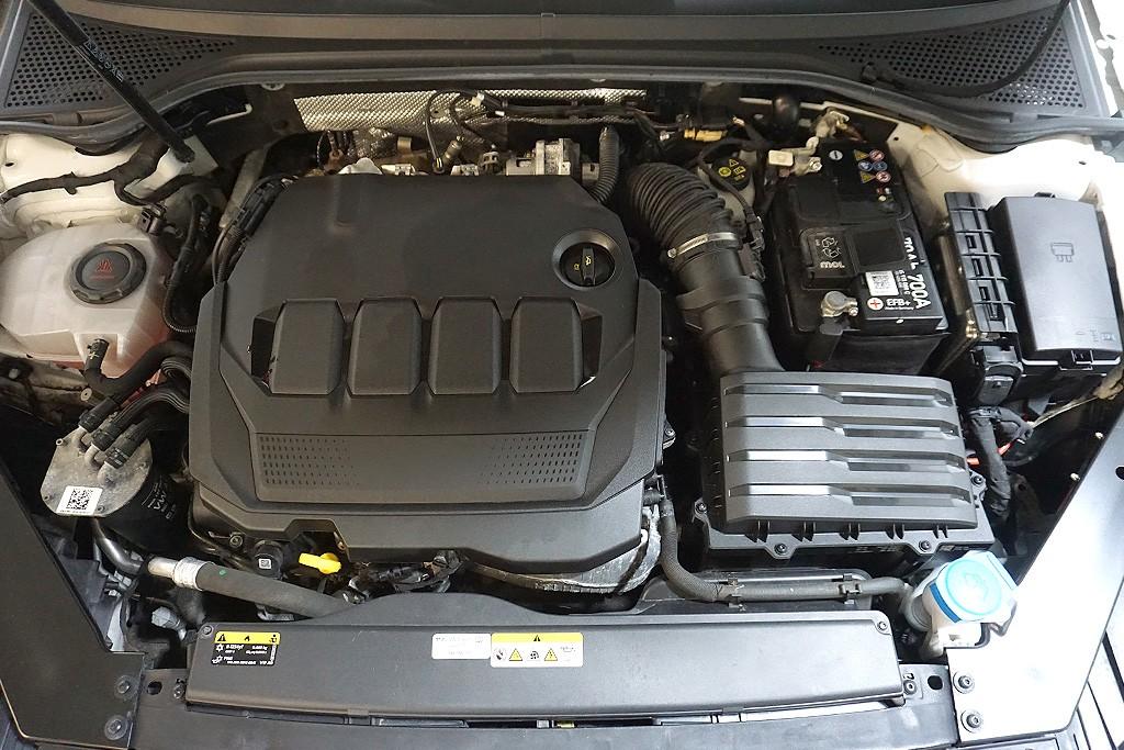 Volkswagen Passat 2.0TDI DSG R-Line Virtual Pano Navi ACC, миниатюра 17
