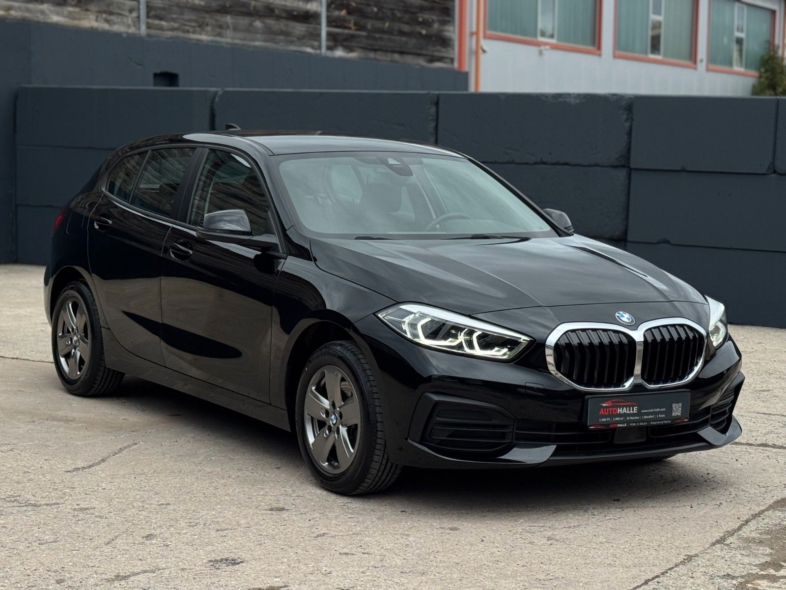 Fahrzeugabbildung BMW 116i Advantage CarPlay BT SHZ PDC Lim Temp LKAS