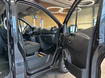 Opel Vivaro*TÜV 0828*9-SITZER*STHZ*TEMPO*AHK*PDC*