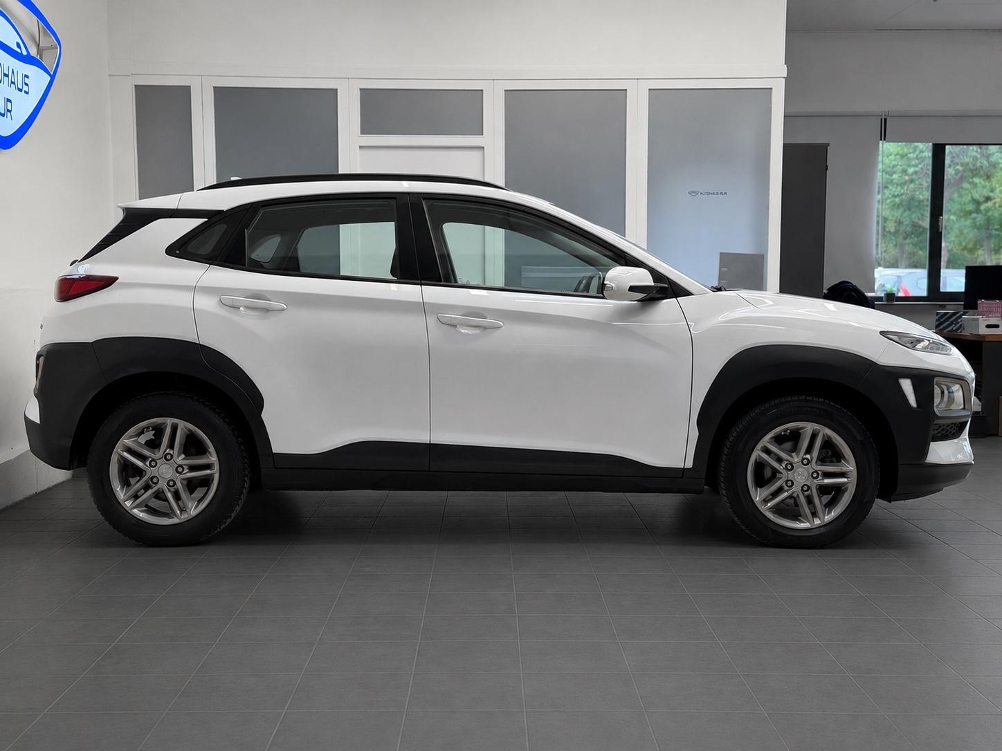 Hyundai Kona Trend 2WD/KAMERA/CARPLAY/SHZ/INSPK NEU