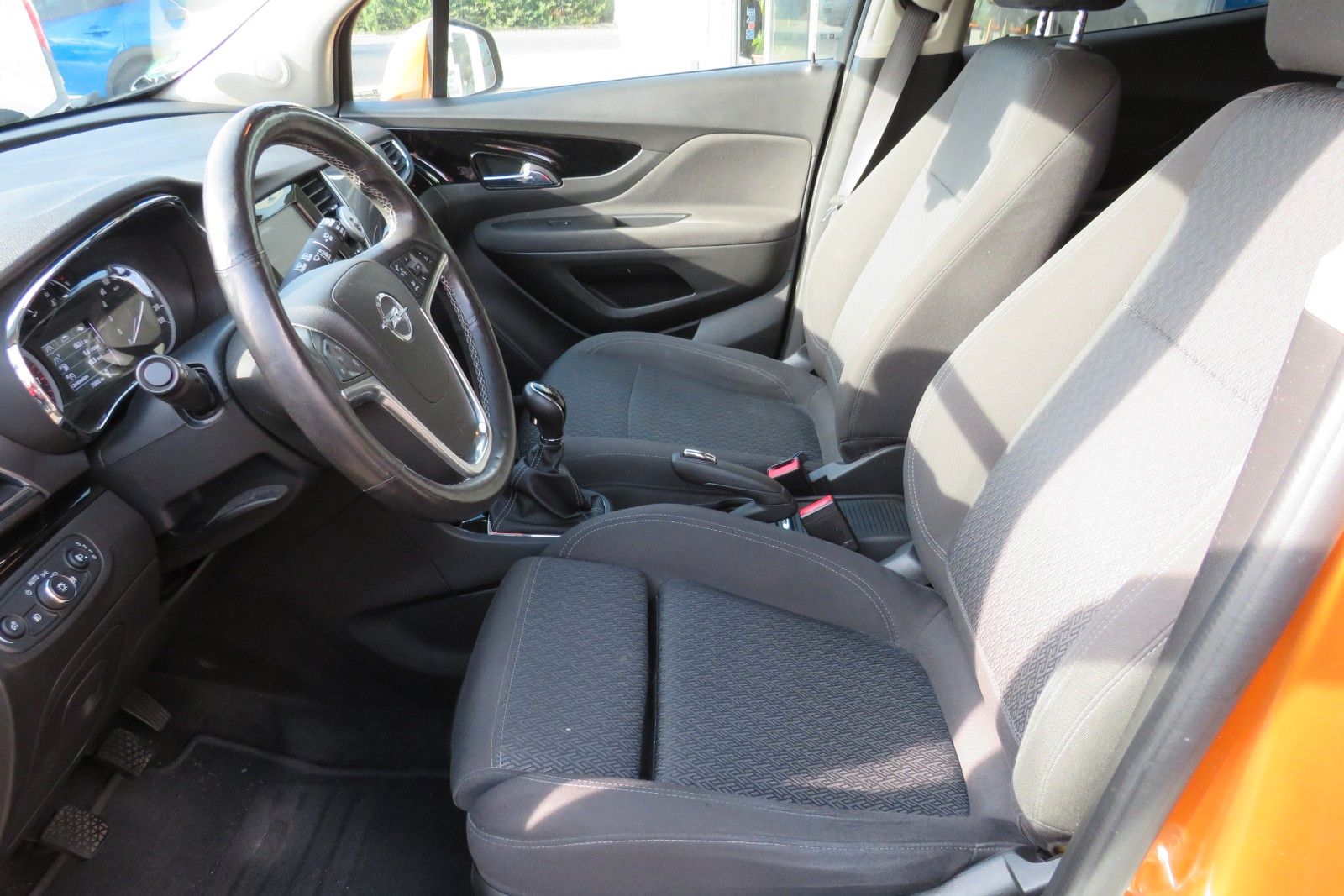 Fahrzeugabbildung Opel Mokka X ACTIVE KAMARA SITZH. GRA PDC APP-CON.