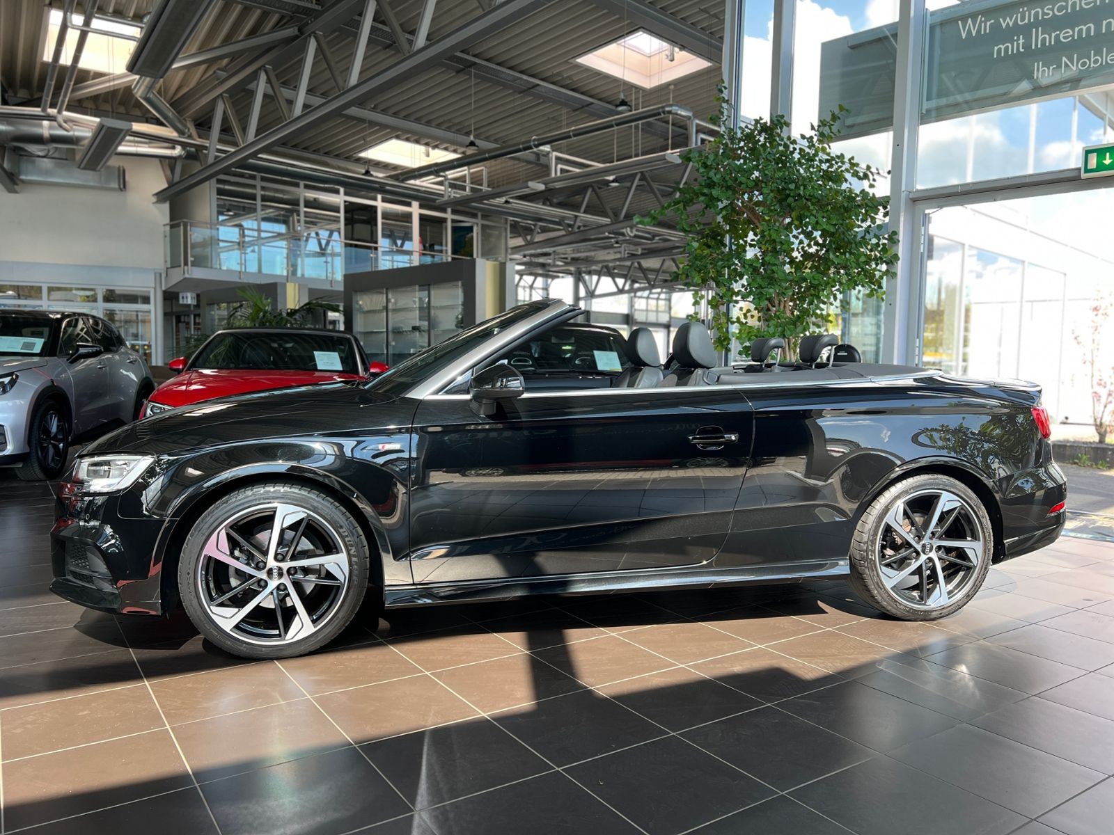 Fahrzeugabbildung Audi A3 Cabriolet 35 TFSI S line PDC XENON NAVI