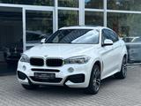 BMW X6xDr 30d M SPORT LEDER+GSHD+HUD+ACC+360+SoCL+20 - BMW X6: Weiß, Leder