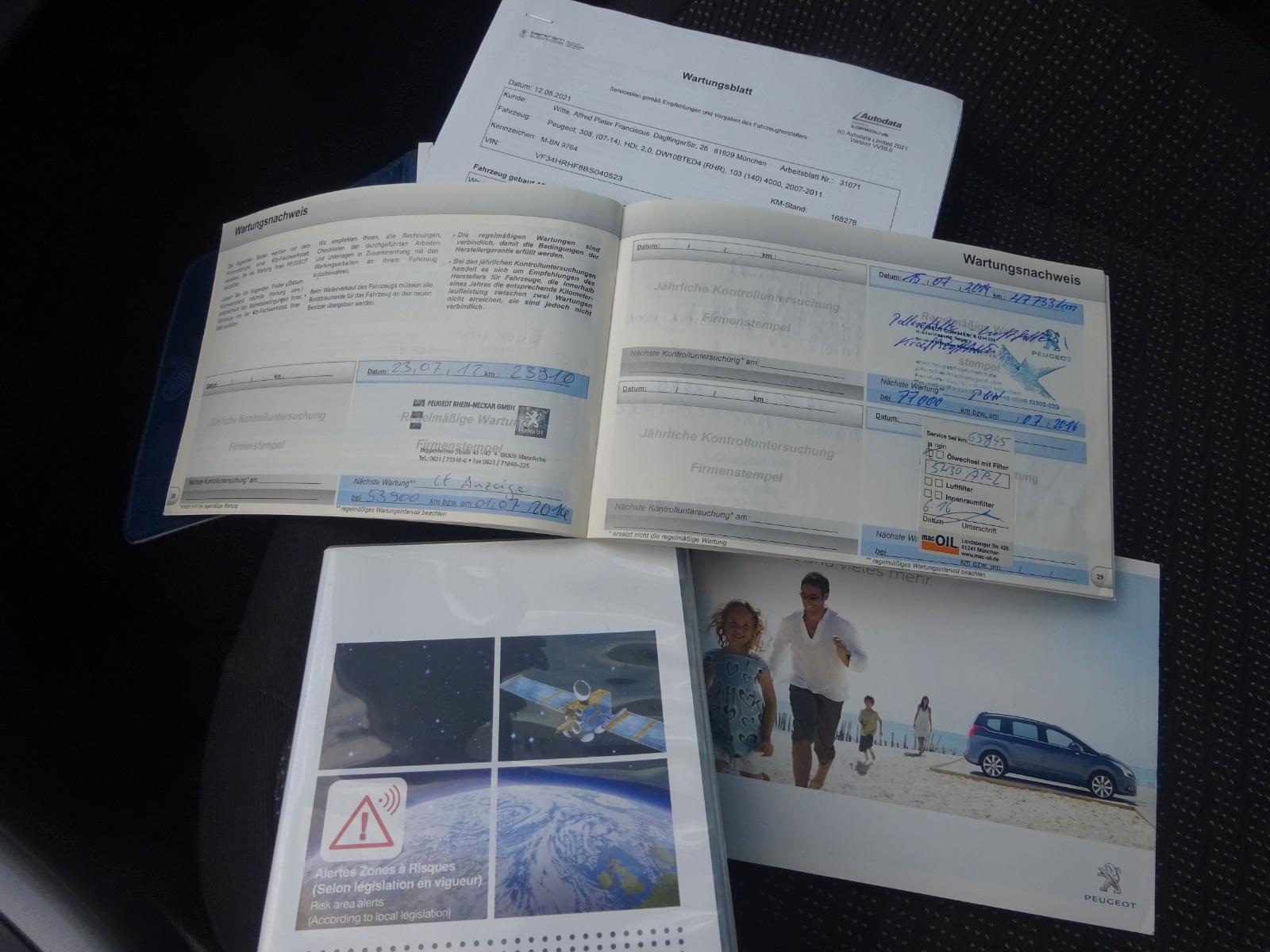 Peugeot 308 2011 — photo 26