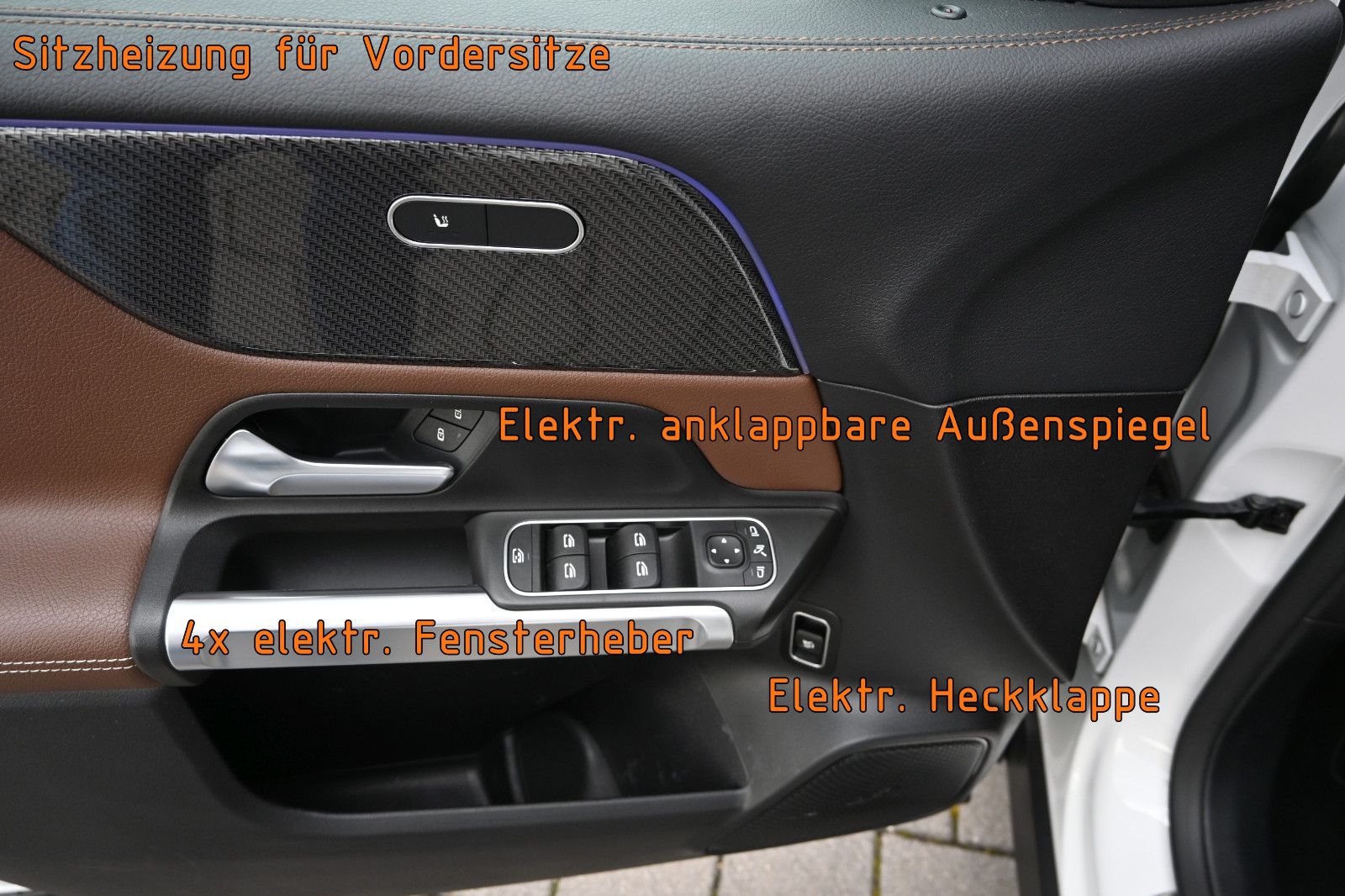 Fahrzeugabbildung Mercedes-Benz GLB 200 d 4Mat. AMG LINE °ACC°AHK°STANDHEIZ°PANO