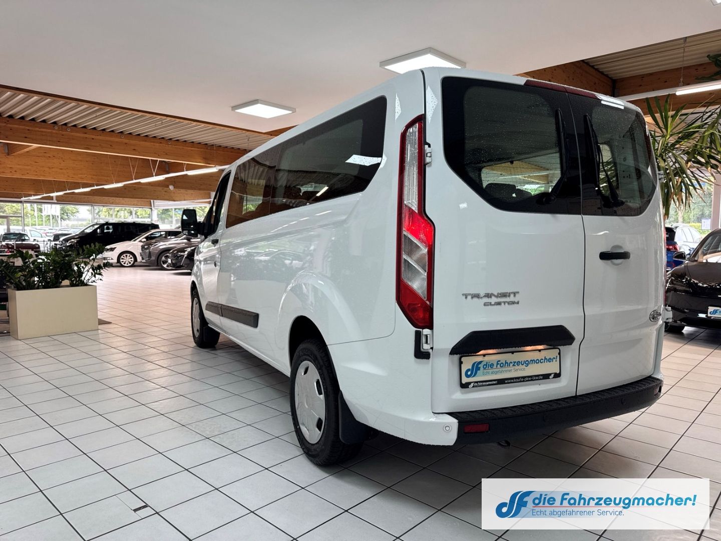 Fahrzeugabbildung Ford Transit Custom 320 L2 Trend 2.0 TDCi EU6d Dyn. K