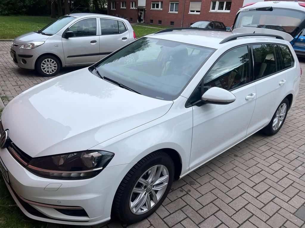 Image of Volkswagen Golf