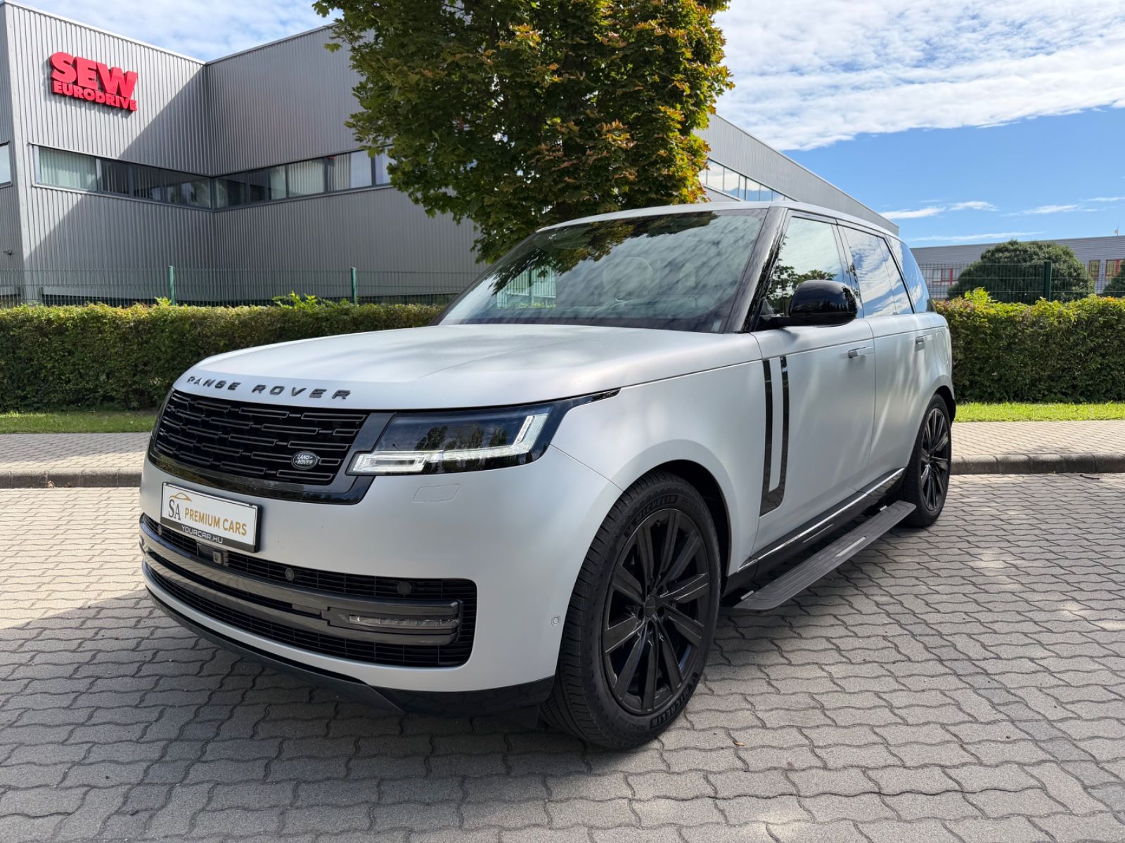 Land Rover Range Rover Autobiography Hybri ETHERNAL SILVER