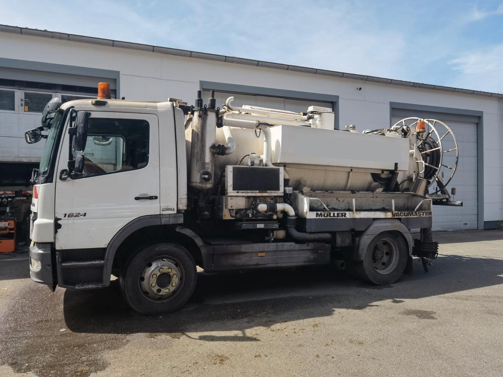 Mercedes-Benz Atego 1524 Müller VACUMASTER