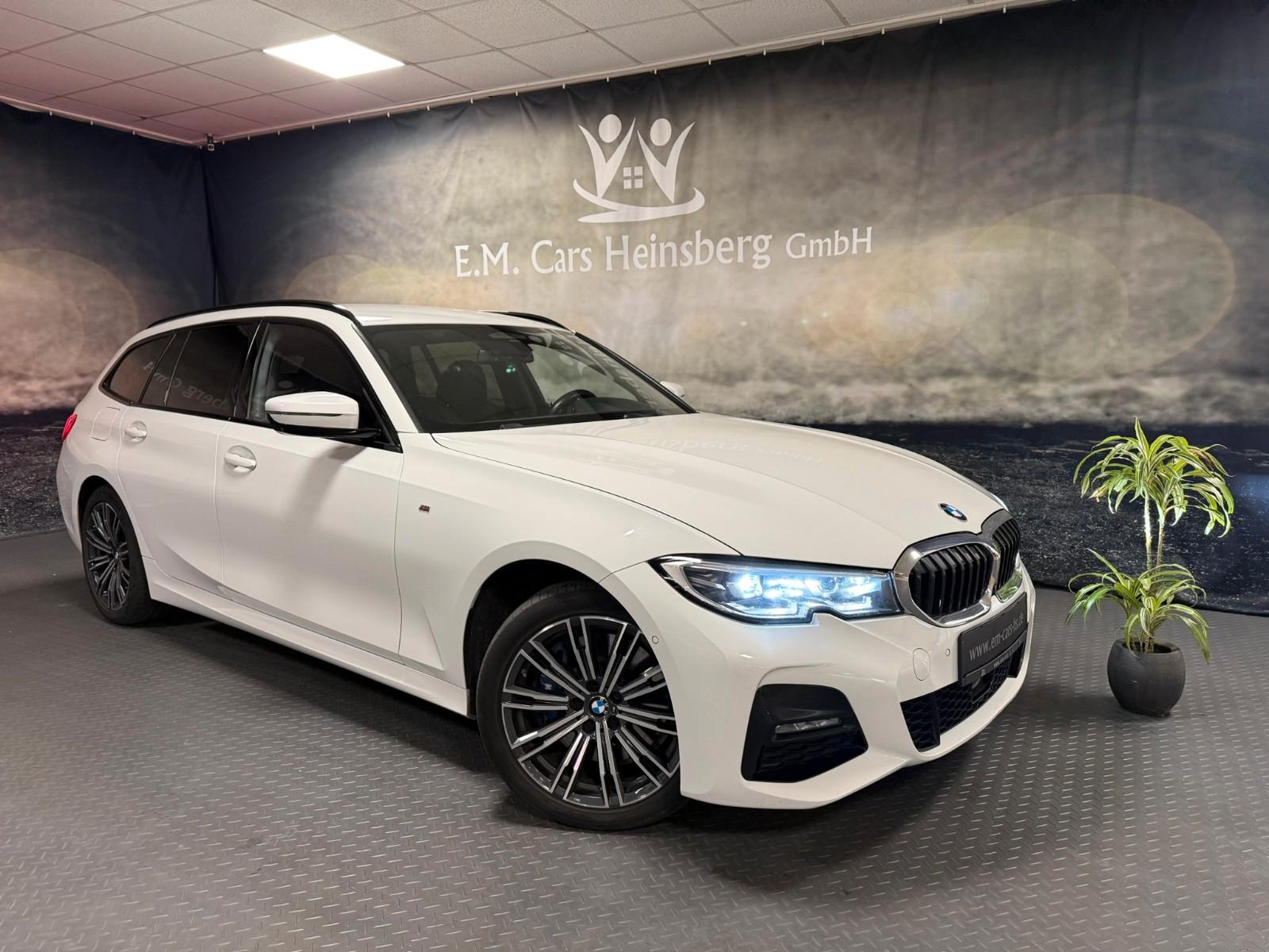 BMW 330 3 Touring 330 e xDrive M Sport Alcantara LED