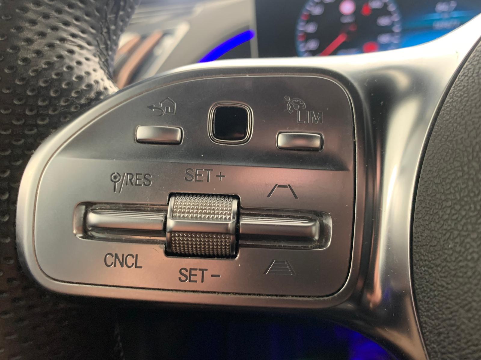 Mercedes-Benz EQC 400 4M AMGLine|Multibeam|FahrP|360°|HUD|Keyl