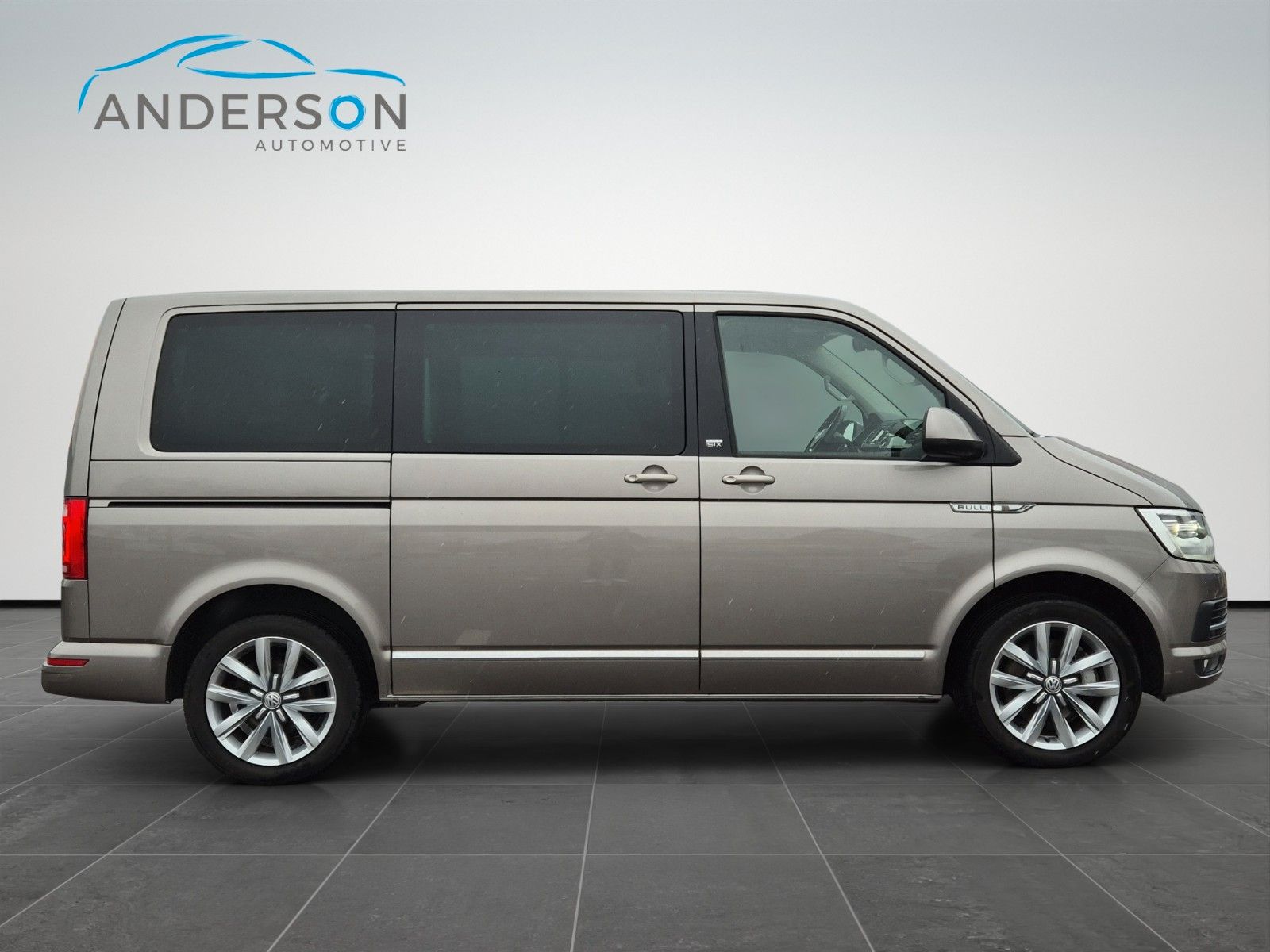 Fahrzeugabbildung Volkswagen T6 2.0 TDI COMFORT DSG AHK LED KAM STHZ WINTERR