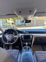 Volkswagen Passat 2.0 TDI SCR 140kW DSG Highline Varian... - Volkswagen Passat: TDI 140