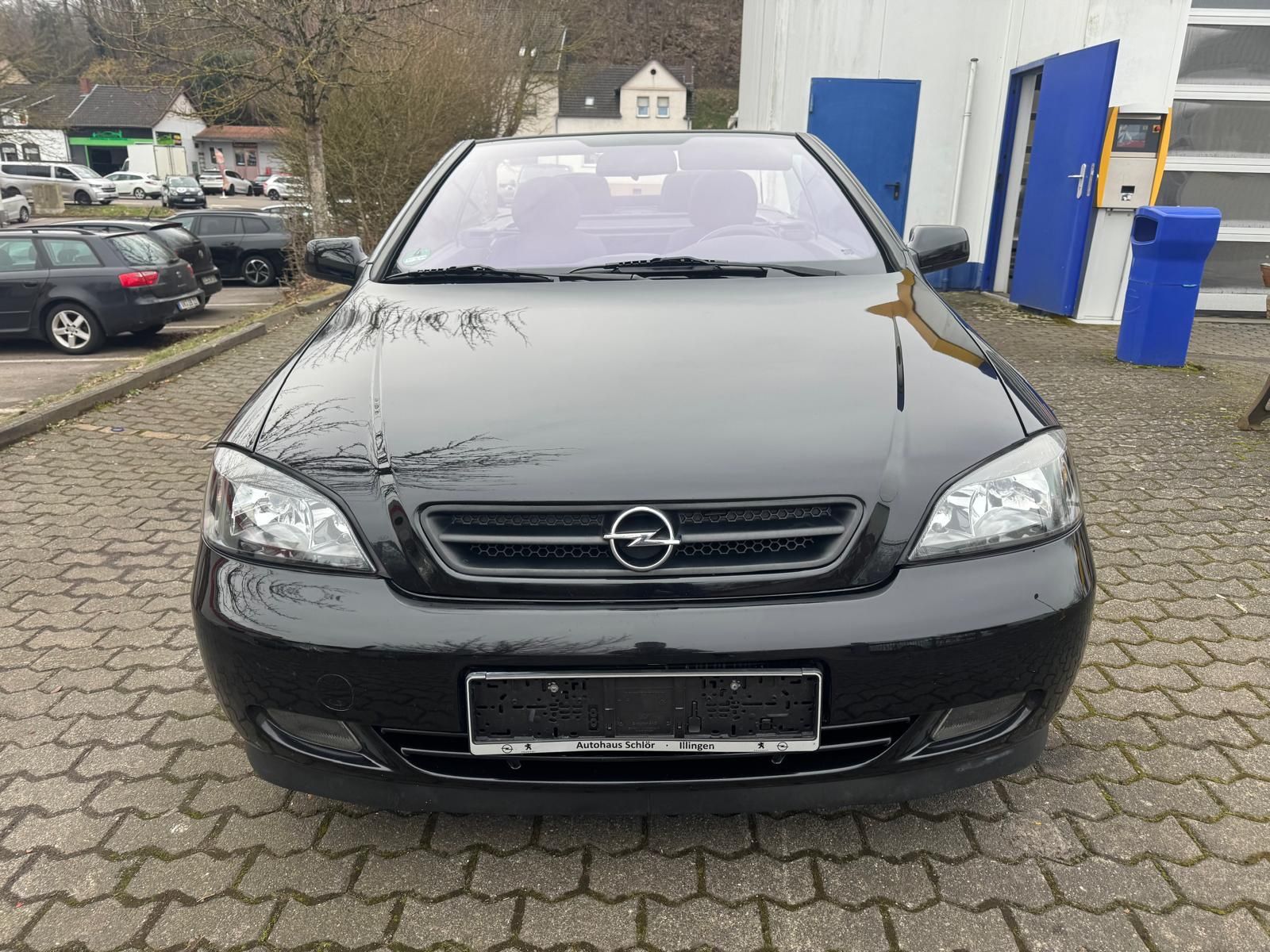 Fahrzeugabbildung Opel Astra Cabrio 1.6 TWINPORT Bertone