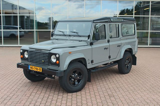 Land Rover Defender 110 Station Wagon 3.5 V8