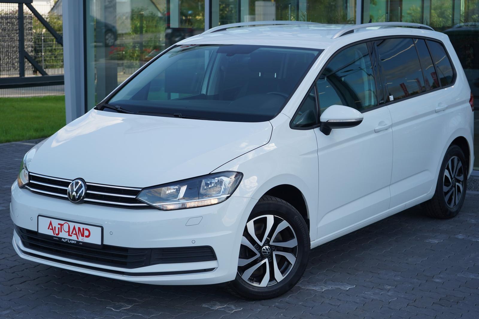 Volkswagen Touran 1.5 TSI Active DSG 7-Sitzer Navi ACC PDC