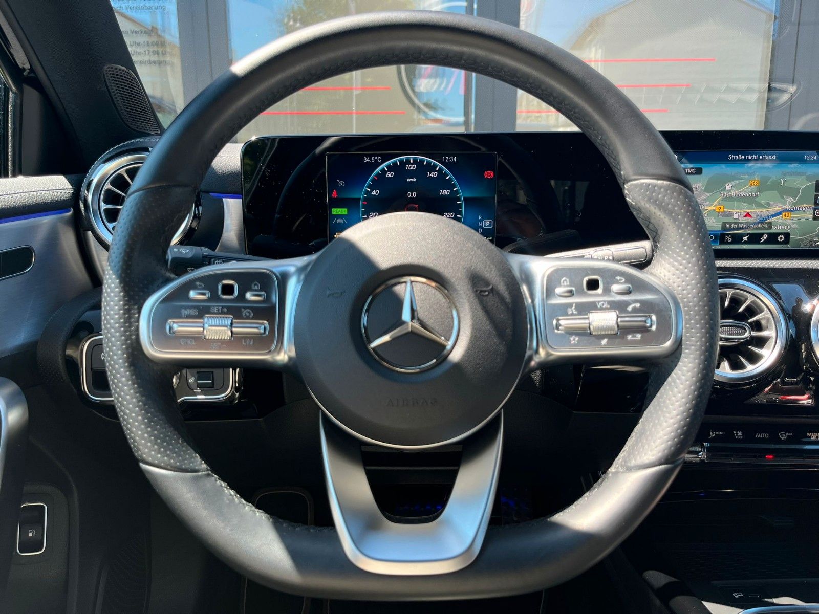 Fahrzeugabbildung Mercedes-Benz A 250 A -Klasse A 250 e Edition 2020