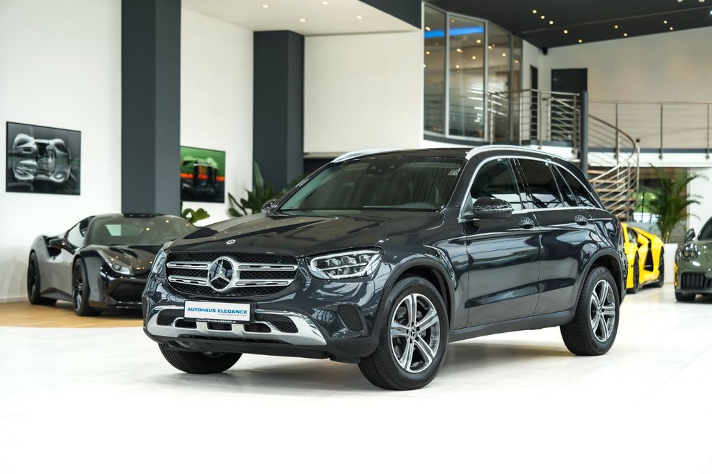 Image of Mercedes-Benz GLC 300