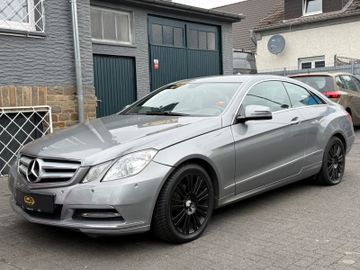 Mercedes E 200 - 1