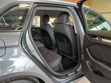 Audi A3 Sportback ambition*2. Hand*Klima*SHZ*PDC*