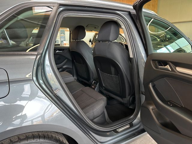 Audi A3 Sportback ambition*2. Hand*Klima*SHZ*PDC*