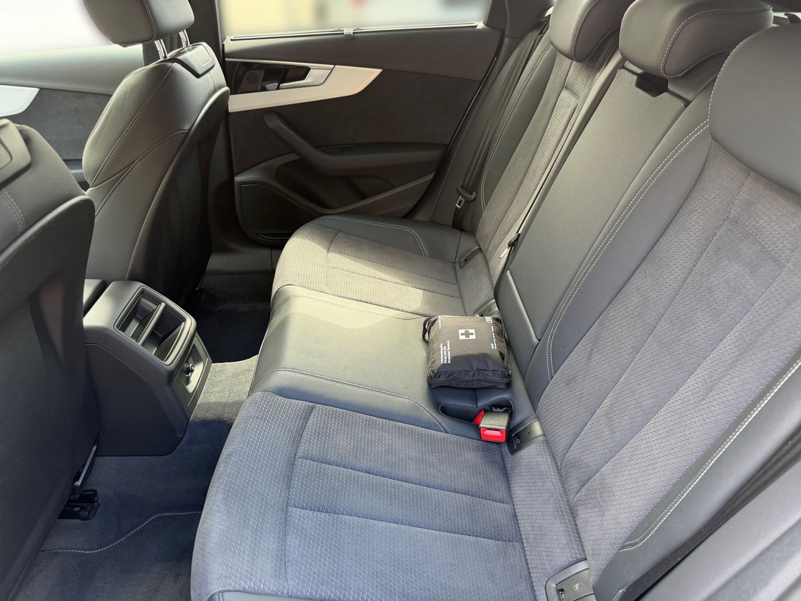 Audi S4 - Bild 10