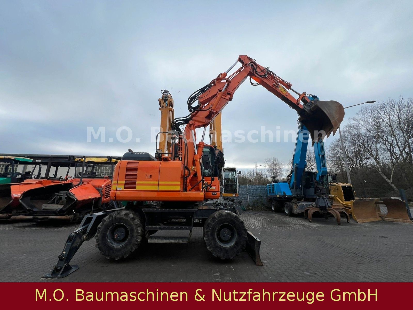 Fahrzeugabbildung Komatsu PW 148-8 / AC / SW / Hammerleitung / VSA /ZSA/