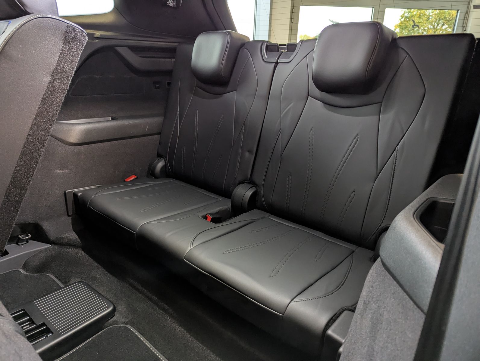 VW Tayron 2.0 R-Line Leder Launch Pano Black AHK 20 - Image 14