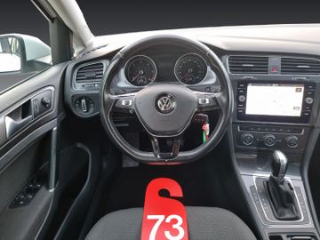 Volkswagen Golf - 11