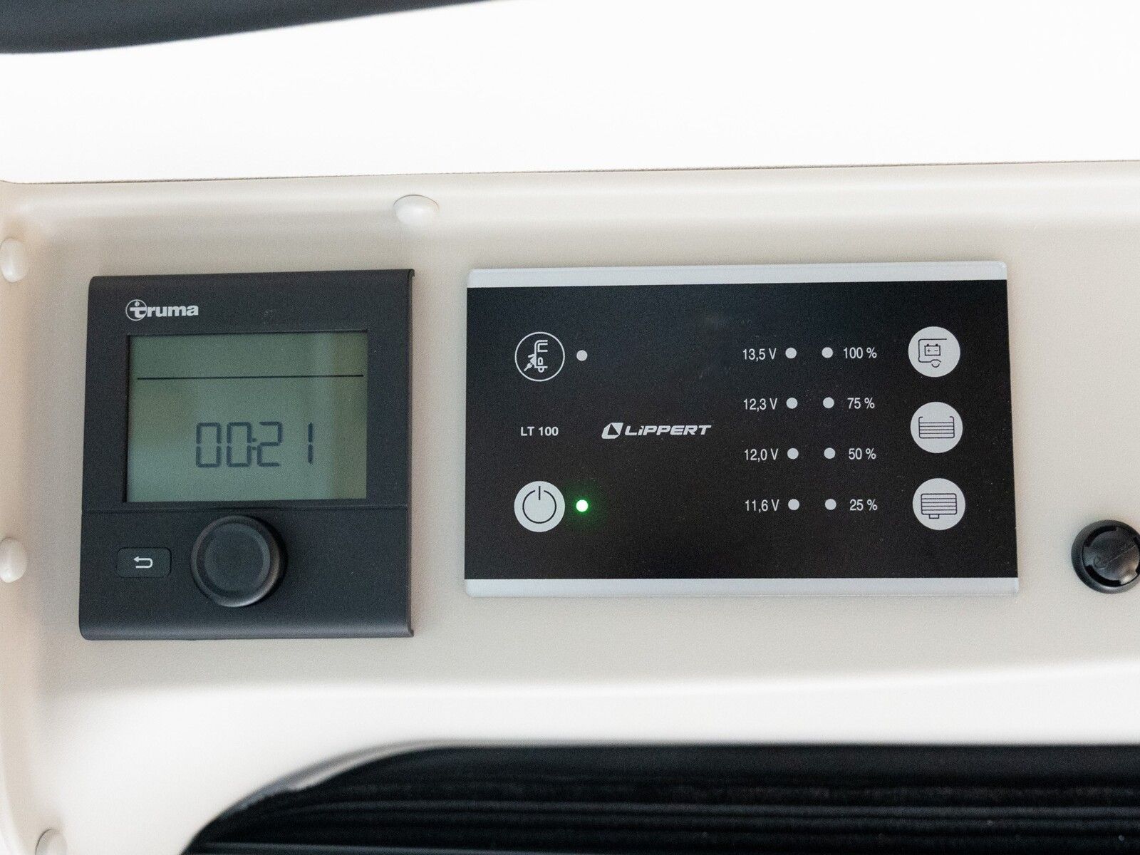 Fahrzeugabbildung Sunlight Cliff X 600 RT Schwenkbad*Dieselheizung*Faltverd