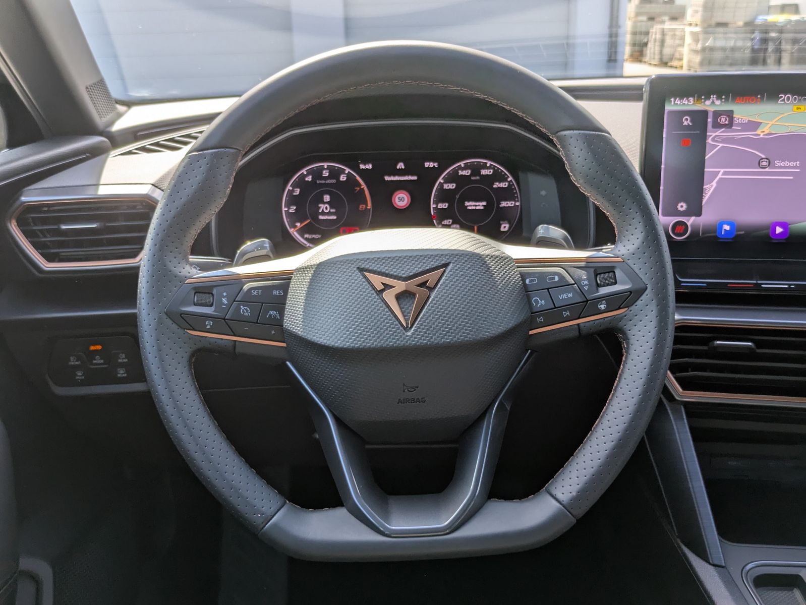 Fahrzeugabbildung CUPRA Leon 1.5 eTSI DSG MATRIX-LED*ACC*APP*KAMERA*18"