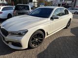 BMW 750 x Drive 360 Kamera LED HeadUp 20 Z - BMW 7er Reihe in Bielefeld