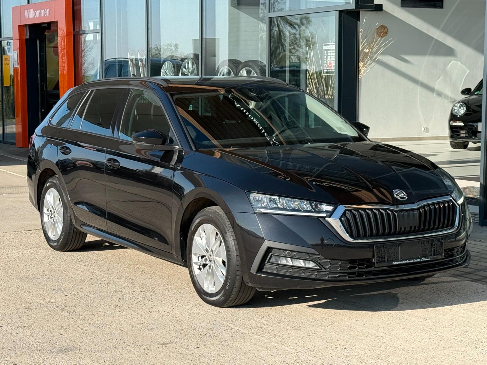 Skoda Octavia Combi Ambition ACC/LKHZ/LED/SHZ