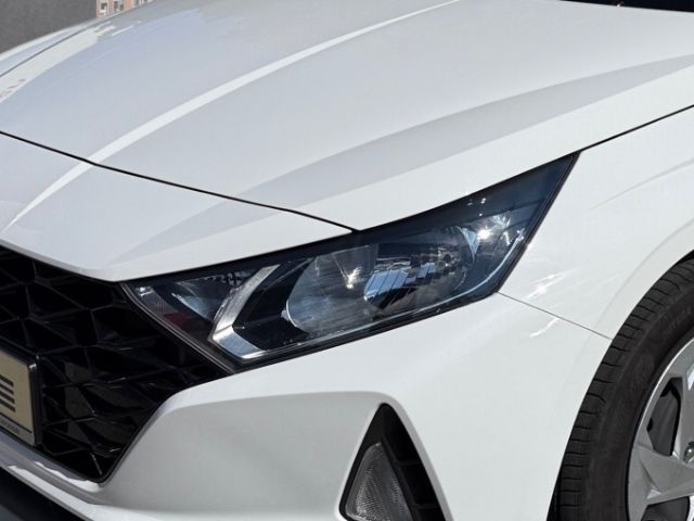 Fahrzeugabbildung Hyundai i20 Essential Komfort 1.0 T-GDI +CARPLAY+TEMPOMA