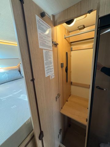 HYMER / ERIBA / HYMERCAR B MC T 550 White Line-Mercedes-Autom-Solar-Distr