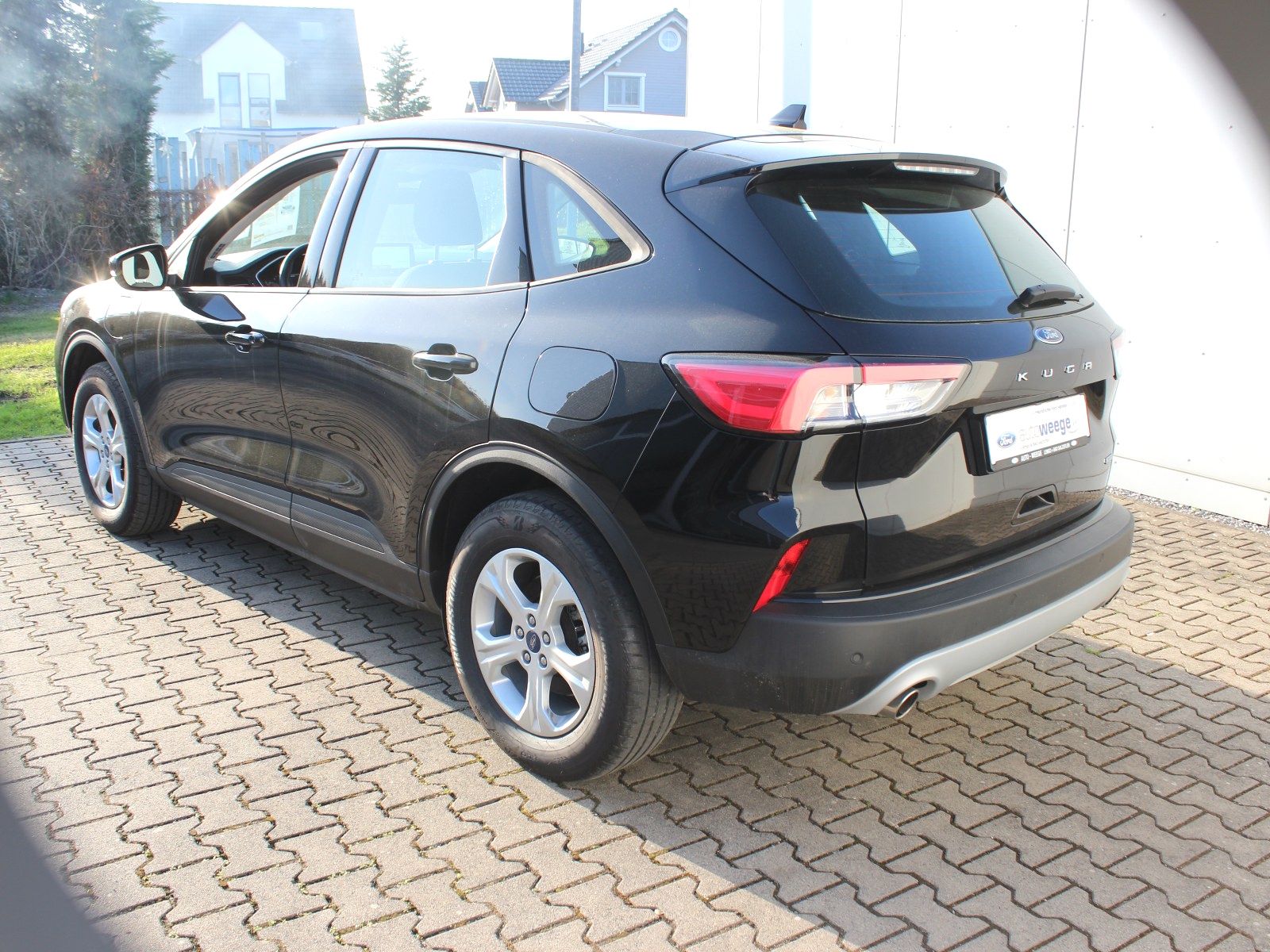 Fahrzeugabbildung Ford Kuga Plug-In Hybrid Cool & Connect 2,5 Duratec