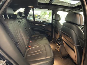 BMW X5 M50 - 11