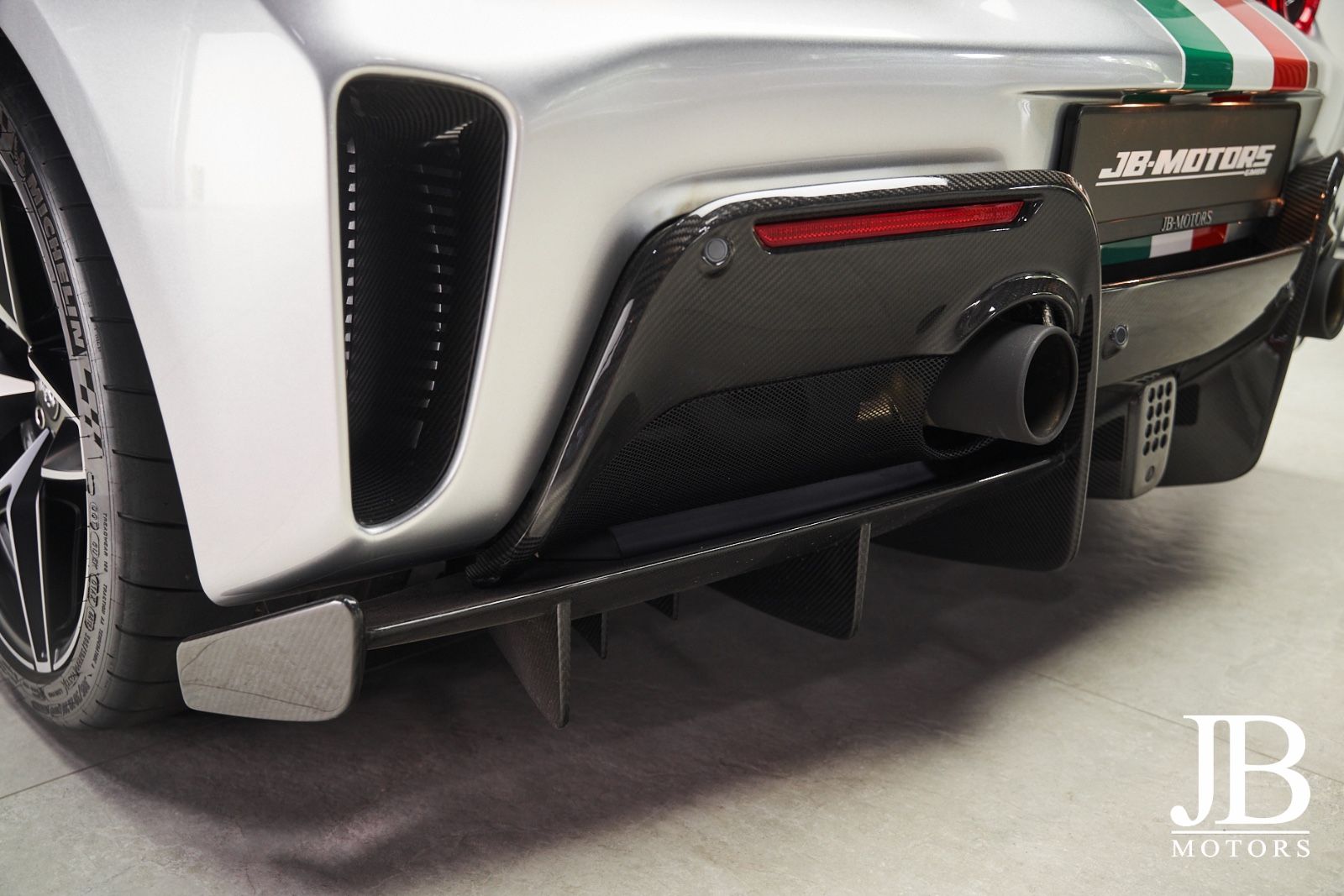 Fahrzeugabbildung Ferrari 488 Pista Spider Tailormade Special Carbon Lift