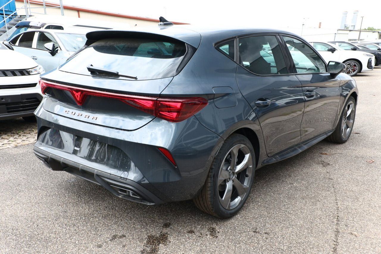 Cupra Leon 1.5 hybrid 150cv dsg Edge IN PROMO imagem 3