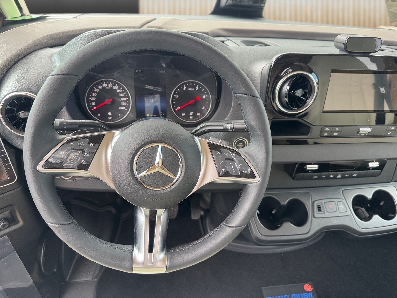 Fahrzeugabbildung Eura Mobil Integra Line GT IL 726 EF Mondial+, Mark. ,170PS
