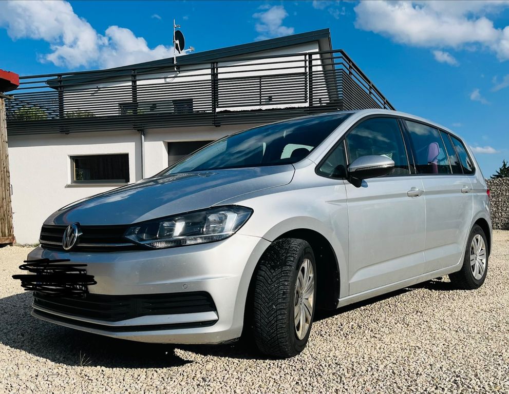 Image of Volkswagen Touran