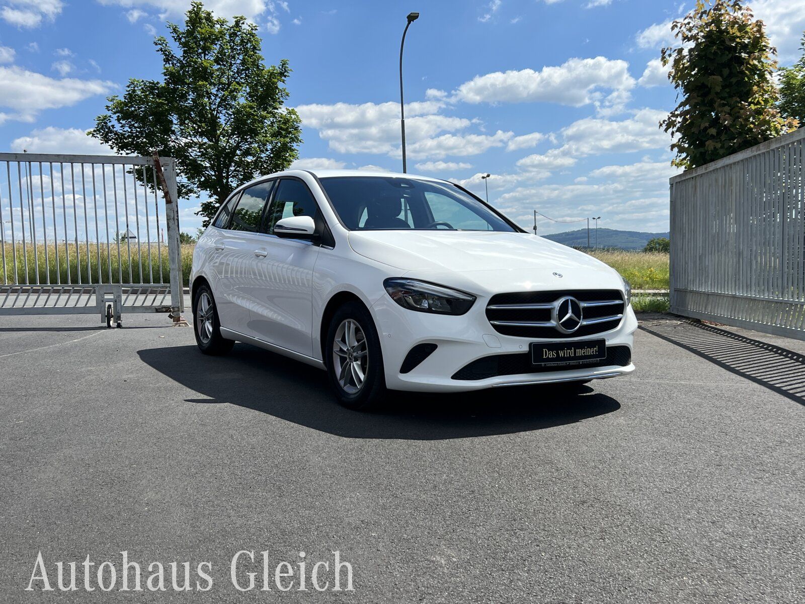 Fahrzeugabbildung Mercedes-Benz B 200 Style/Navi/Autom./Klima/LED/Park-Assist.