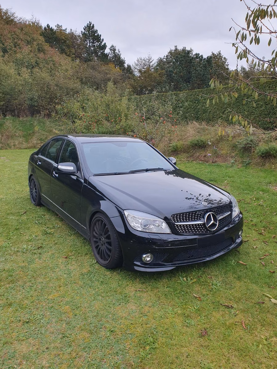 Mercedes-Benz C 320