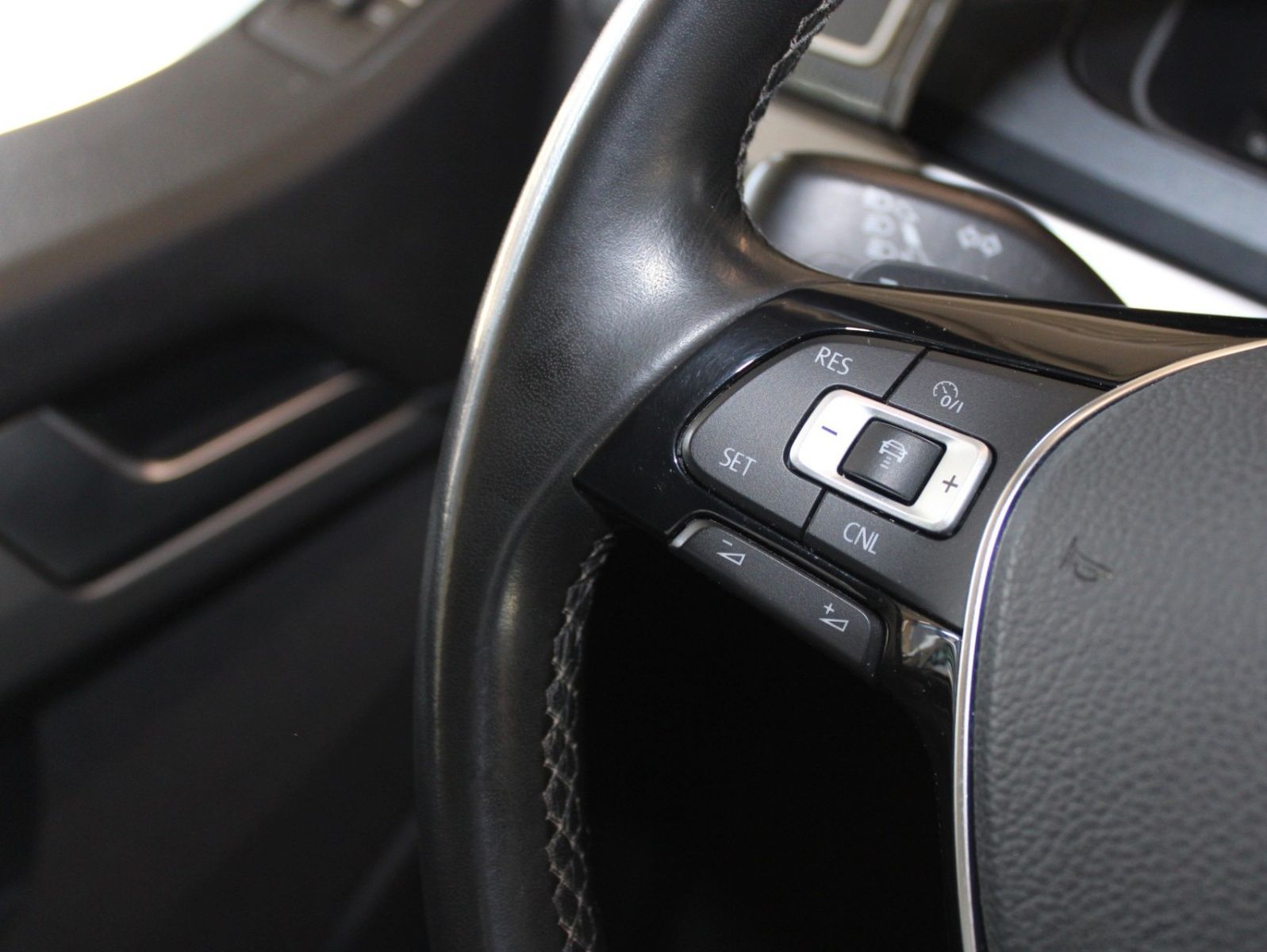 Fahrzeugabbildung Volkswagen T6 Multivan DSG Panamericana 4Motion AHK STDHZ
