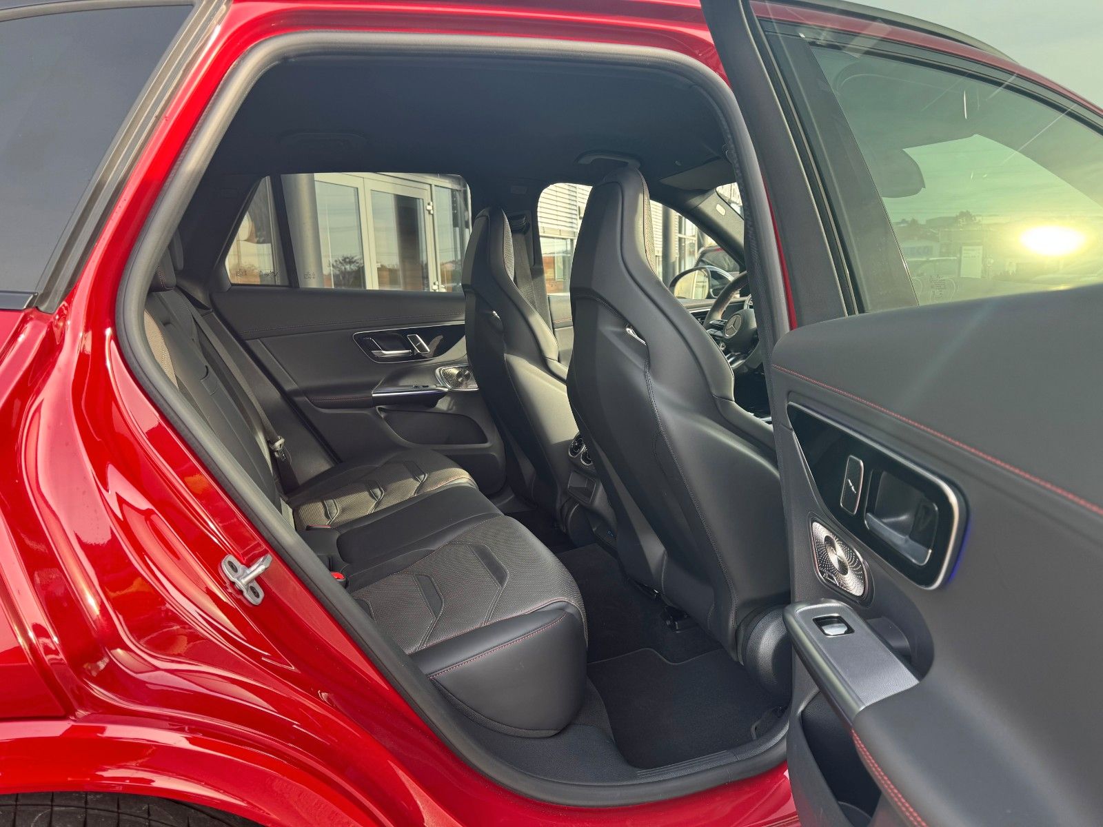 Fahrzeugabbildung Mercedes-Benz GLC 63 AMG E Carbon+Burm3D+DriversP+Memory