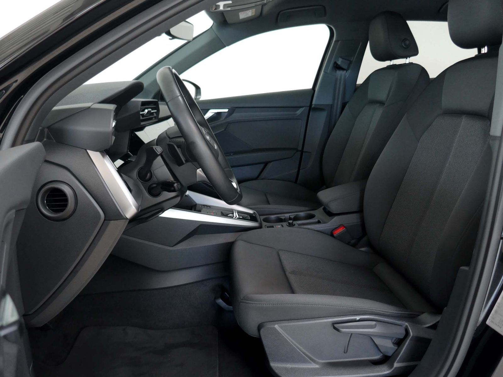 Fahrzeugabbildung Audi A3 35 Spb. advanced 2.0 TDI | LED RFK Navi