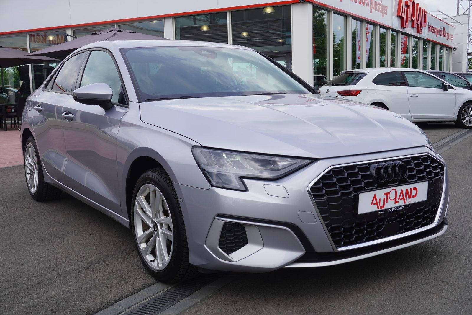 Audi A3 Limousine 30 TFSI Kamera LED ACC App-Connect imagem 3