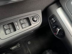 Fahrzeugabbildung Volkswagen Sharan 1,4 TSI DSG Comfortline 7 - Sitzer